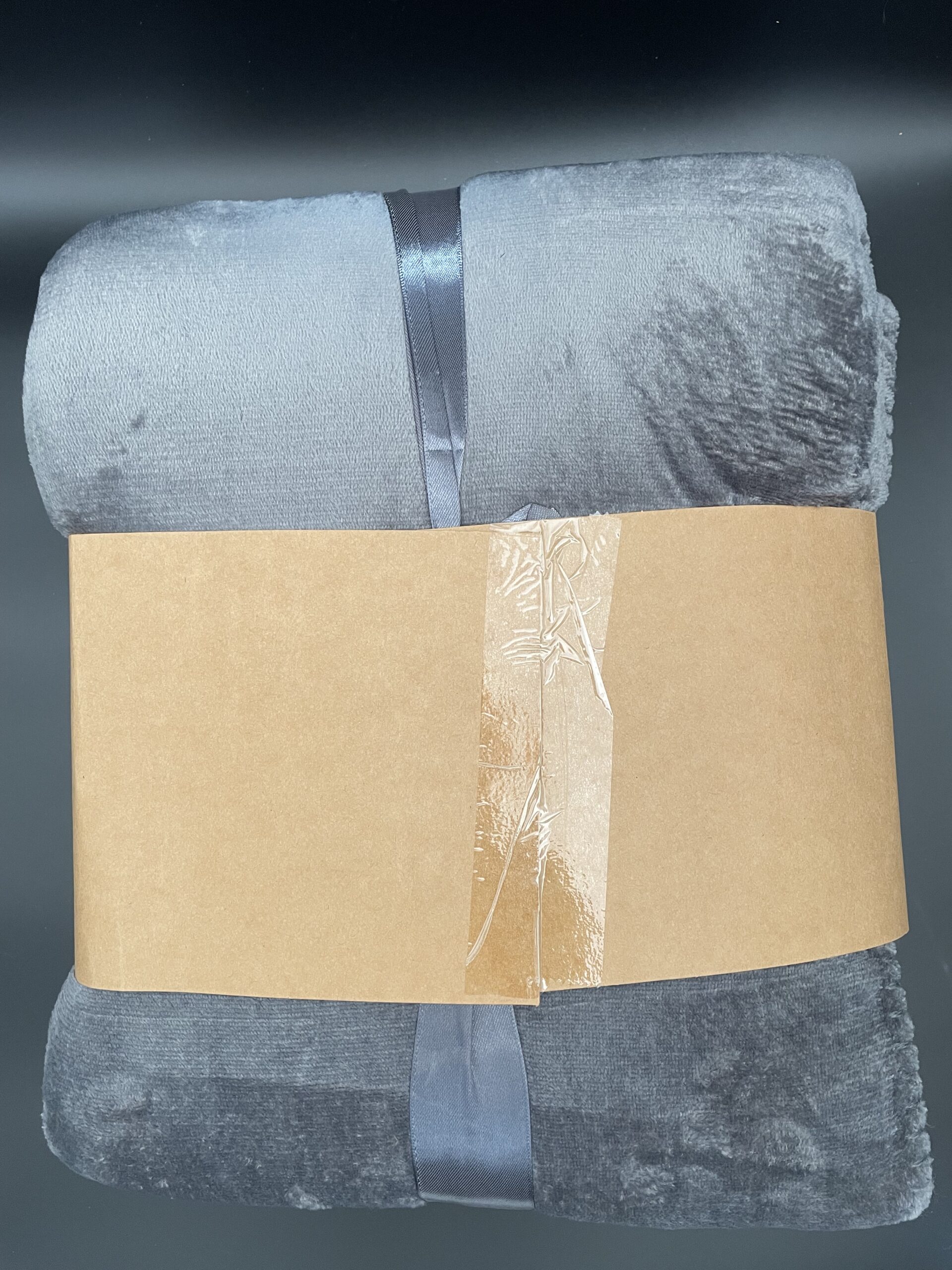 Superzachte Flanel Teddy Deken 150x200 cm – Warme deken – Fluffy deken - plaid - Donkergrijs - Afbeelding 2